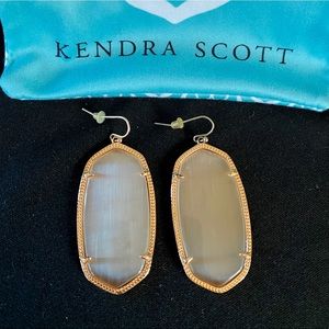 Kendra Scott Pearl Elle Drop Earrings